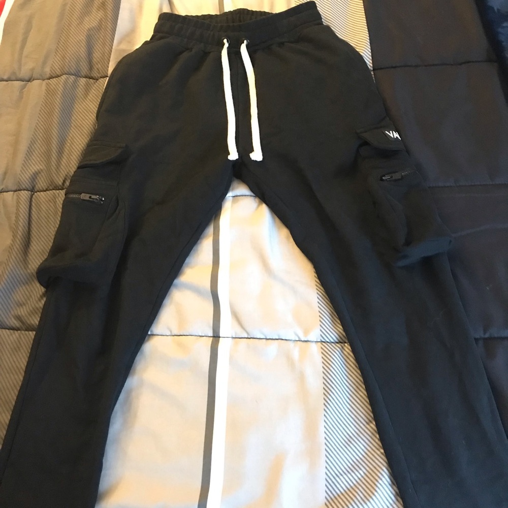 Vanquish Cargo Joggers